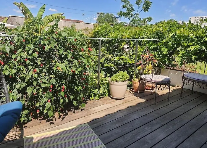 Chez Helene بوردو