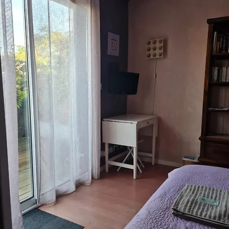 Chez Helene Ubytování v soukromí Bordeaux